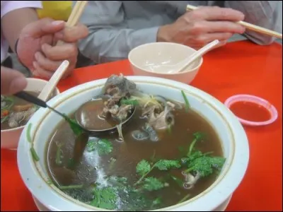 La soupe de tortue : C'est un des plats les plus originaux de ce pays. On peut aussi d&eacute;guster de la soupe de carapace molle mais on perd le croustillant du plat. O&ugrave; peut-on en manger ?