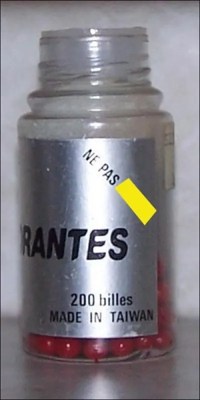 Sous le cache jaune se trouve un verbe qui nous fait part d'une précaution importante. Laquelle ? "Ne pas ... " (Complétez !)