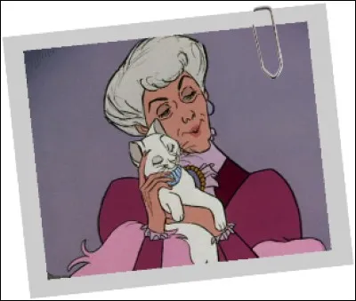 Quel métier Adélaïde de Bonnefamille, la maîtresse des Aristochats, exerçait-elle ?