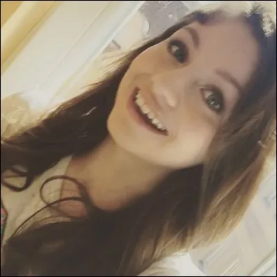 Qui est la chanteuse favorite de Karol Sevilla ?