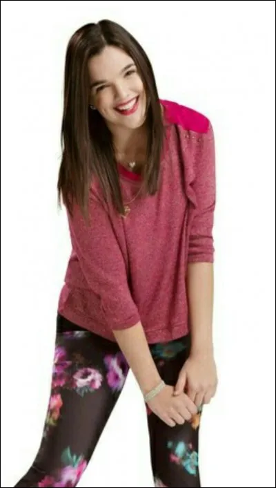 Comment s'appelle l'actrice qui interprète Delfina ?