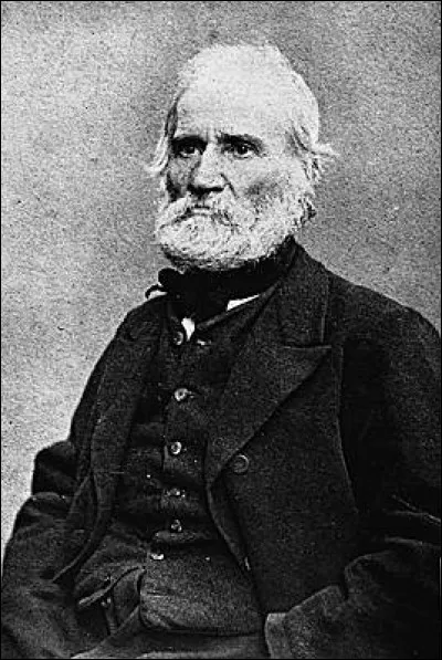 Ce révolutionnaire français s'est opposé à la monarchie de juillet, au second empire puis à la IIIe République. Il a préparé plusieurs insurrections et a été emprisonné à plusieurs reprises. Il meurt le 1er janvier 1881. De qui s'agit-il ?