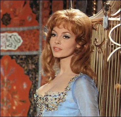 Née le 1er janvier 1939, cette actrice a été "Angélique" dans cinq films. De qui s'agit-il ?