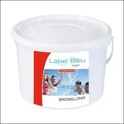 Que met-on parfois dans les piscines ?