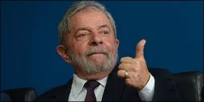 Lula a présidé le Brésil ; l'année de ses 10 ans, quels aliments vendit-il pour vivre ?