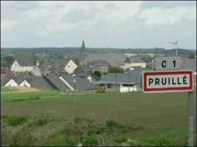 Ancienne commune des Pays-de-la-Loire, dans le Segréen, Pruillé se situe dans le département ...