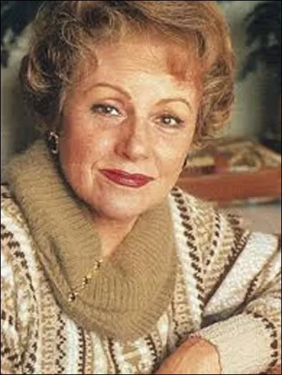 Odette Laure, de son vrai nom Odette Dhommée, est une actrice née le 28 février à Paris. Tournant dans 27 films comme "Le Viager", en 1972, ou "Le Bal des casse-pieds", en 1992, elle joue également dans plusieurs pièces de théâtre, séries et téléfilms. En 1991, elle reçoit le César de la meilleure actrice dans un second rôle, d'un film du réalisateur Bertrand Tavernier ; lequel ?