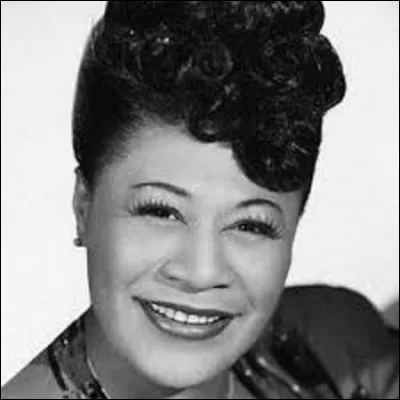 Chanteuse de jazz américaine, Ella Fitzgerald naît à Newport News (Virginie), le 25 avril. D'abord connue sous le surnom "The First Lady of Swing", elle devient "The First Lady of Song". On lui doit des albums comme "Ella and Louis", en 1956 ; elle remporte durant sa carrière pas moins de 13 Grammy Awards. En 1987, quelle chanteuse lui rend hommage avec sa chanson "Ella, elle l'a" ?