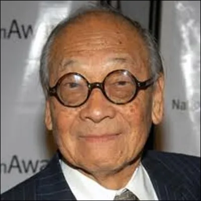 Architecte américain d'origine chinoise, Ieoh Ming Pei voit le jour à Canton, le 26 avril. Toujours en vie à l'heure actuelle, on lui doit de nombreuses réalisations comme le "National Center for Atmospheric Research", aux États-Unis, ou la "Tour de la Bank of China". En France, il reste célèbre pour la construction d'un édifice, mais lequel ?