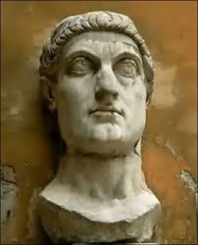 Qui fut le premier empereur à s'être converti au christianisme ?