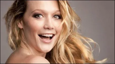 Quel âge a Caroline Vigneaux ?