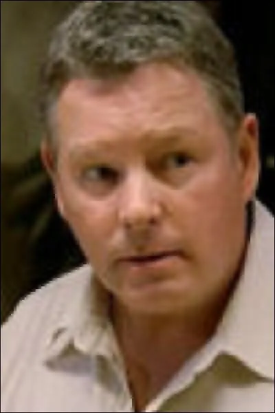 Comment s'appelle le père de Cléo ?