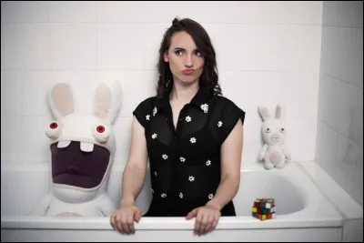 Il n'y pas que des hommes. La preuve : qui est-ce ?