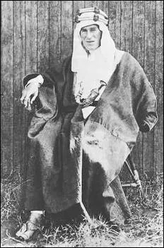 Il tait crivain, aventurier, officier et...