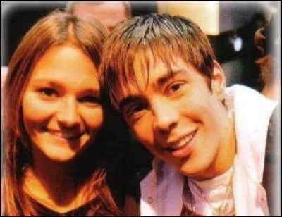 Comment se prénomme sa sur ?