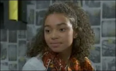 Contre qui Thérèse est-elle furieuse ?