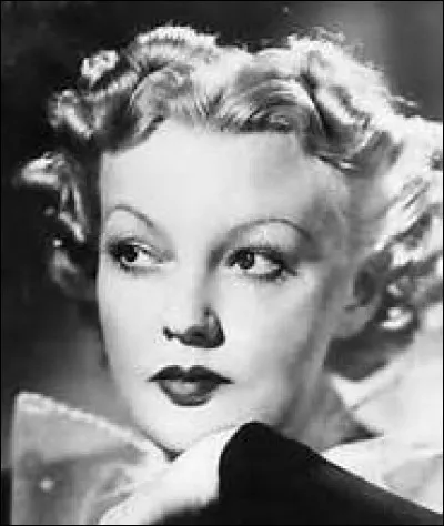 En 1937, qui chantait "Sur la commode" ?