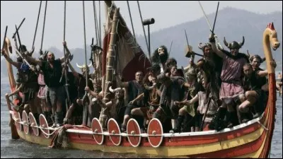 Lors de leurs raids, les Vikings portaient des casques à cornes !