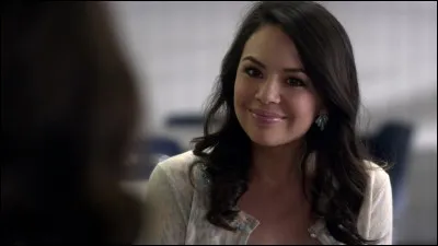 Qui est l'actrice qui joue le rôle de Mona Vanderwaal ?