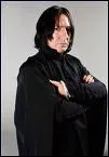 Comment s'appelle le professeur de potions?