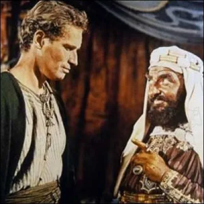 13e : Véritable chef d'oeuvre, ce péplum devenu culte peut paraître de mauvais goût mais cela reste une réussite pour l'époque. Décors, costumes, acteurs et effets spéciaux absolument tout a été récompensé :