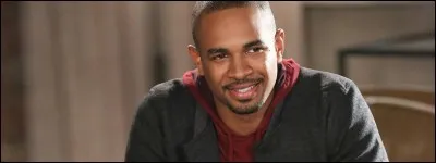 Dans la saison 4, un personnage de la saison 
1 revient pour un bon bout de temps. Qui est-ce ?