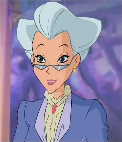 Comment s'appelle la directrice ?