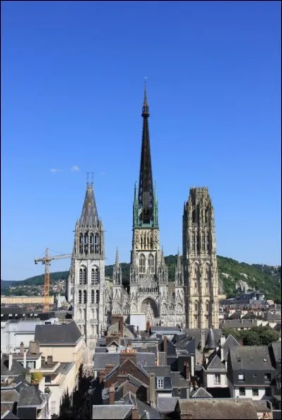 Où se situe la plus grande cathédrale de France ?