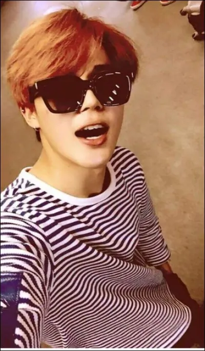 Dans sa famille, il a :