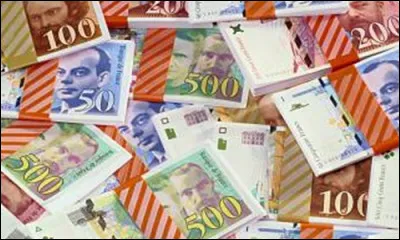 Il y a eu un vol d'argent au pensionnat. Quelle somme a été volée ?