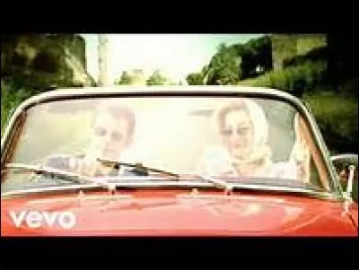 De quel groupe, célèbre pour sa chanson "Voyage en Italie" en 1996, fait partie Benoit Carré ?