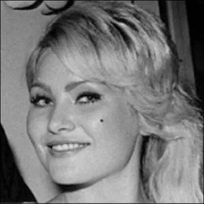 Qui est la 34e Miss France &eacute;lue en 1964 ?