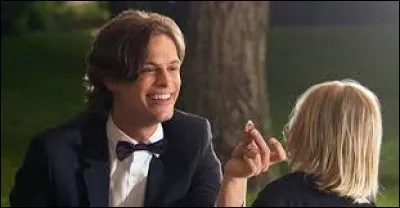 Qui est-il pour le fils de JJ ?