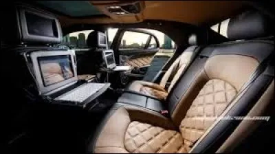 À quelle voiture appartient cet intérieur ?