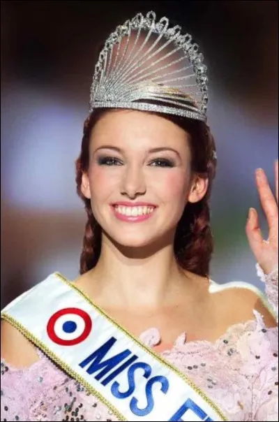 Comment s'appelle Miss France 2012 ?