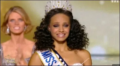 Quel est le nom de Miss France 2017 ?