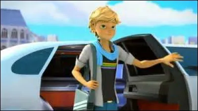 Qui est Marinette pour Adrien ?