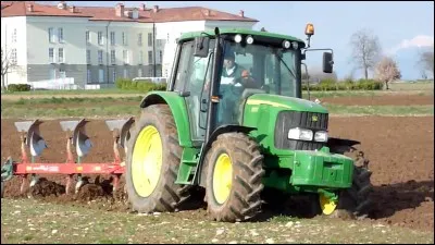 Quel est le modèle de ce tracteur ?