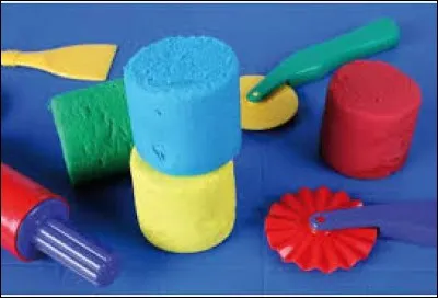 C'est une pâte colorée que l'on peut modifier à volonté. De quoi suis-je en train de parler ?