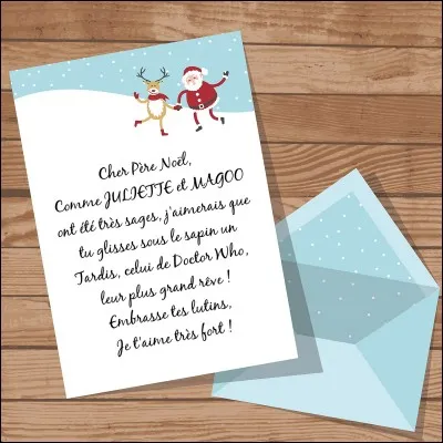 Juliettemtropmj et Magoo381 attendaient tout particulièrement leur cadeau commun : un magnifique Tardis grandeur nature. Dans la version du Tardis qu'Amelia Pond a connu à ses débuts, à côté de quelle pièce la piscine était-elle ?