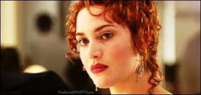 Avec qui Rose est-elle fiancée ?