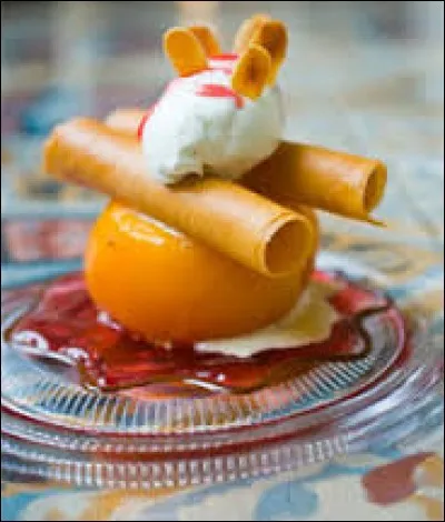 La pêche Melba est un dessert créé par Gaston Lenôtre.