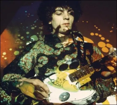 Dans quel groupe &eacute;tait-il membre de 1965 &agrave; 1968 ?