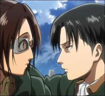 Livaï est sur le point de l'embrasser