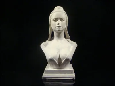 Le sculpteur Aslan a réalisé en 1968, le buste de Marianne avec l'actrice Brigitte Bardot (photo ci-contre) comme modèle. Pour quelle autre activité est-il connu ?