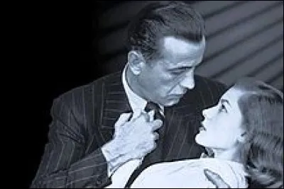 Raymond Chandler est l'auteur de l'un de ces flics célèbres de la littérature, lequel ?