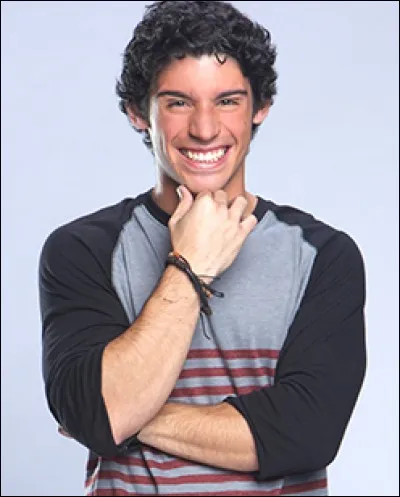 Comment s'appelle Jonathan Freudman ?