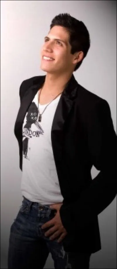 Commen s'appelle Carlos Bowers ?