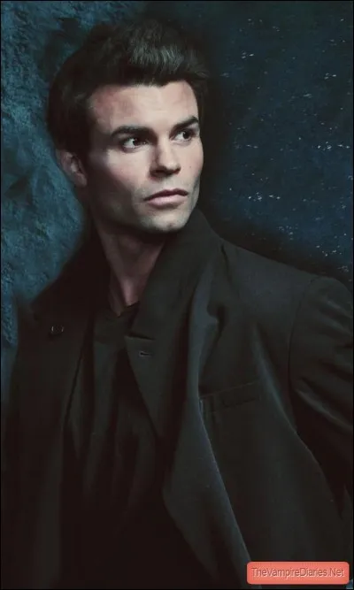 Parmi ces femmes, avec qui Elijah est-il sorti ?