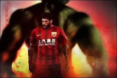 Quel était le montant du transfert de Hulk au Shanghai SIPG ?
